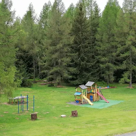 Bungalovy Pri Spojar * Żar